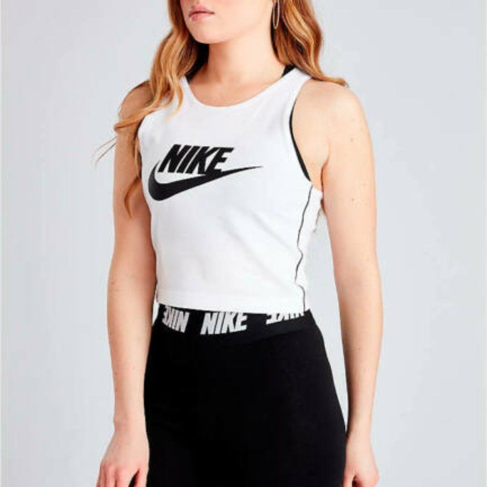 NIKE Crop Top in White (S)